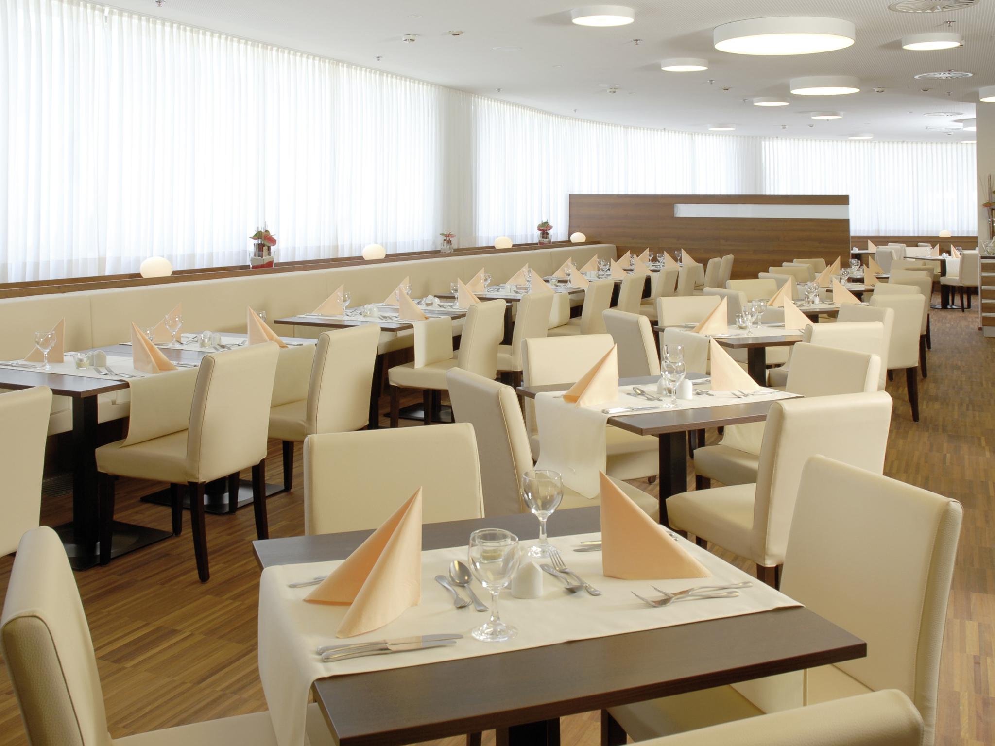 Austria Trend Hotel Salzburg West Himmelreich Eksteriør billede