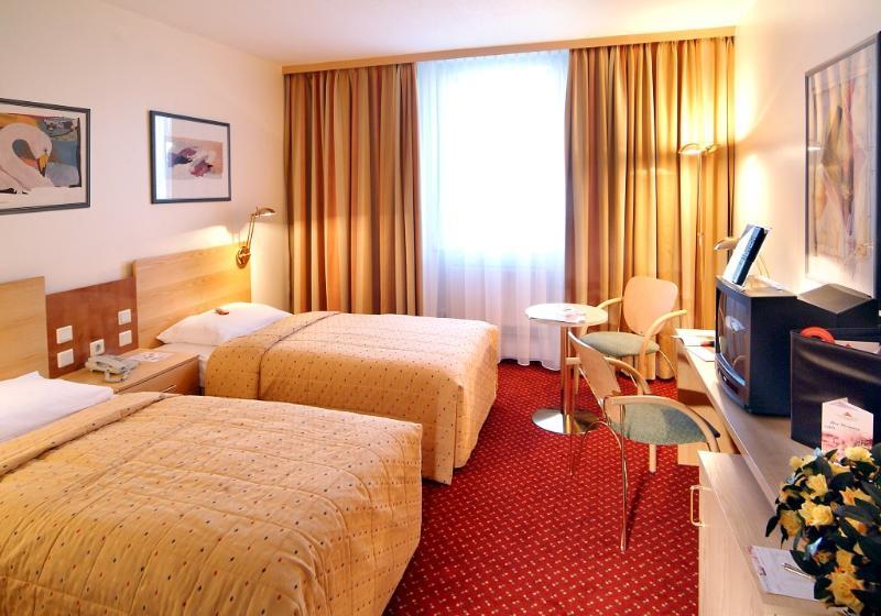 Austria Trend Hotel Salzburg West Himmelreich Eksteriør billede